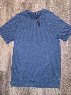 lululemon athletica Men's Heathered Blue Crew Tee